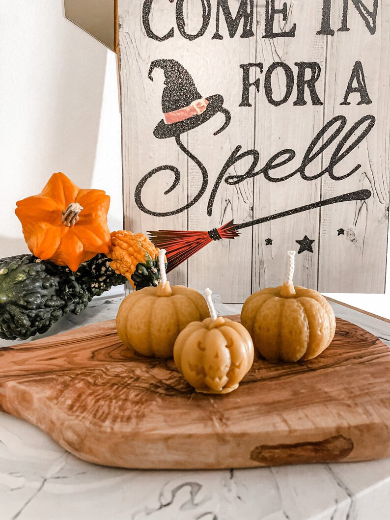 Sweet Cindy's Honey Pumpkin Candle - Thumbnail 2