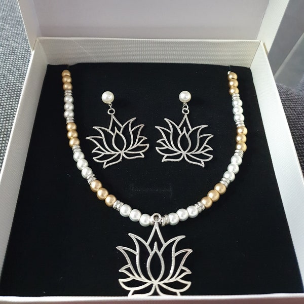 Parure collier et boucles d'oreilles "Lotus flower"