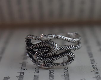 Adjustable Coiled Snake Ring - Detailed Gothic Statement