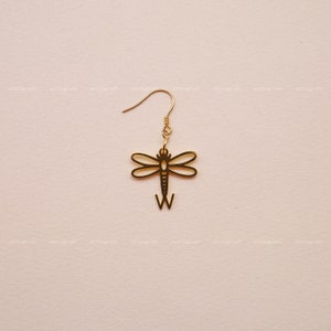 Brincos de libélula com letra, inseto e letra, brincos de monograma personalizados, brincos de prata esterlina 925, prata, ouro, ouro rosa, E2003