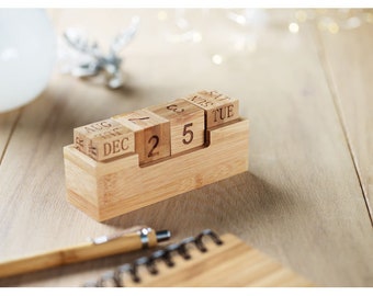 Bamboo block perpetual desktop calendar.