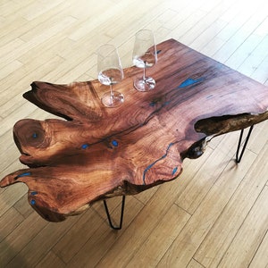 Aangepaste tafel, aangepaste houten meubels, aangepaste woondecoratie