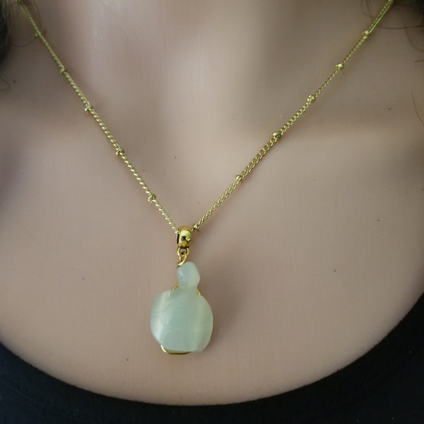 Jade Turtle with Gold-Plated Chain Necklace 030