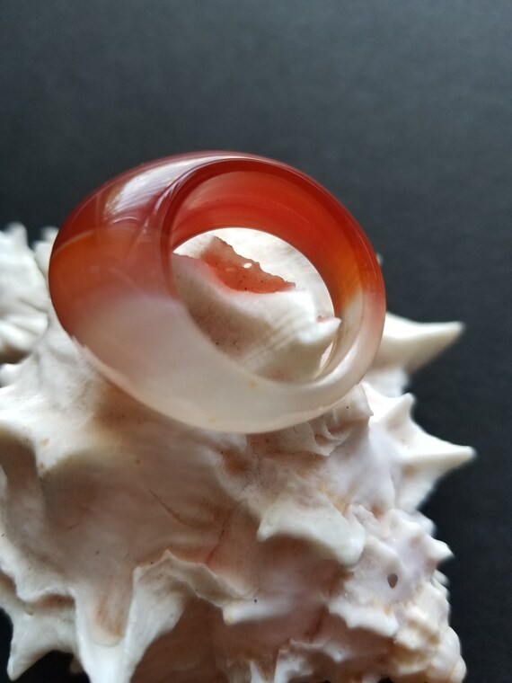 Dome Agate Statement Ring: Buffed Gemstone, Size 8 - image 6