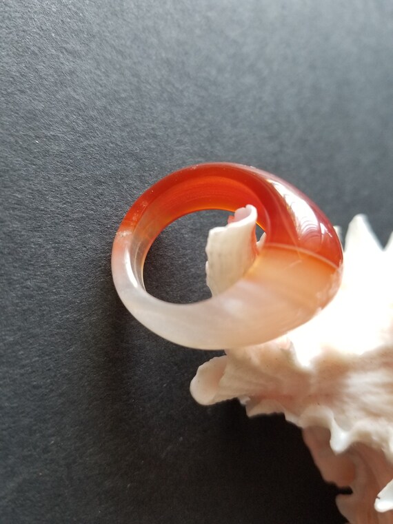 Dome Agate Statement Ring: Buffed Gemstone, Size 8 - image 4