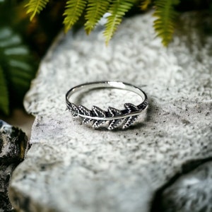 925 Silver Fern Ring,Silver Fern Ring,Sterling Silver Leaf Ring,Silver Fern Frond Ring,Fern band,Leaf ring,Fern Frond Jewelry,Fern Jewelry