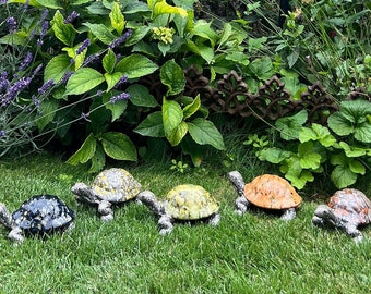 Keramikfigur Schildkröte | Gartendekoration aus Keramik | Schwarz Grau Orange Braun | Keramikgeschenk | Teichdeko | Gartenschmuck Tierfigur