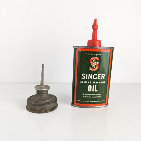 Vintage Singer Featherweight and  Mini Oil Can Set, 1930s-1950s, Sewing Machine Oil Canisters