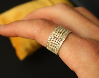 Unisex Filigree Ring - Handmade Silverwork - Gift for Him/Her, Birthday, Wedding