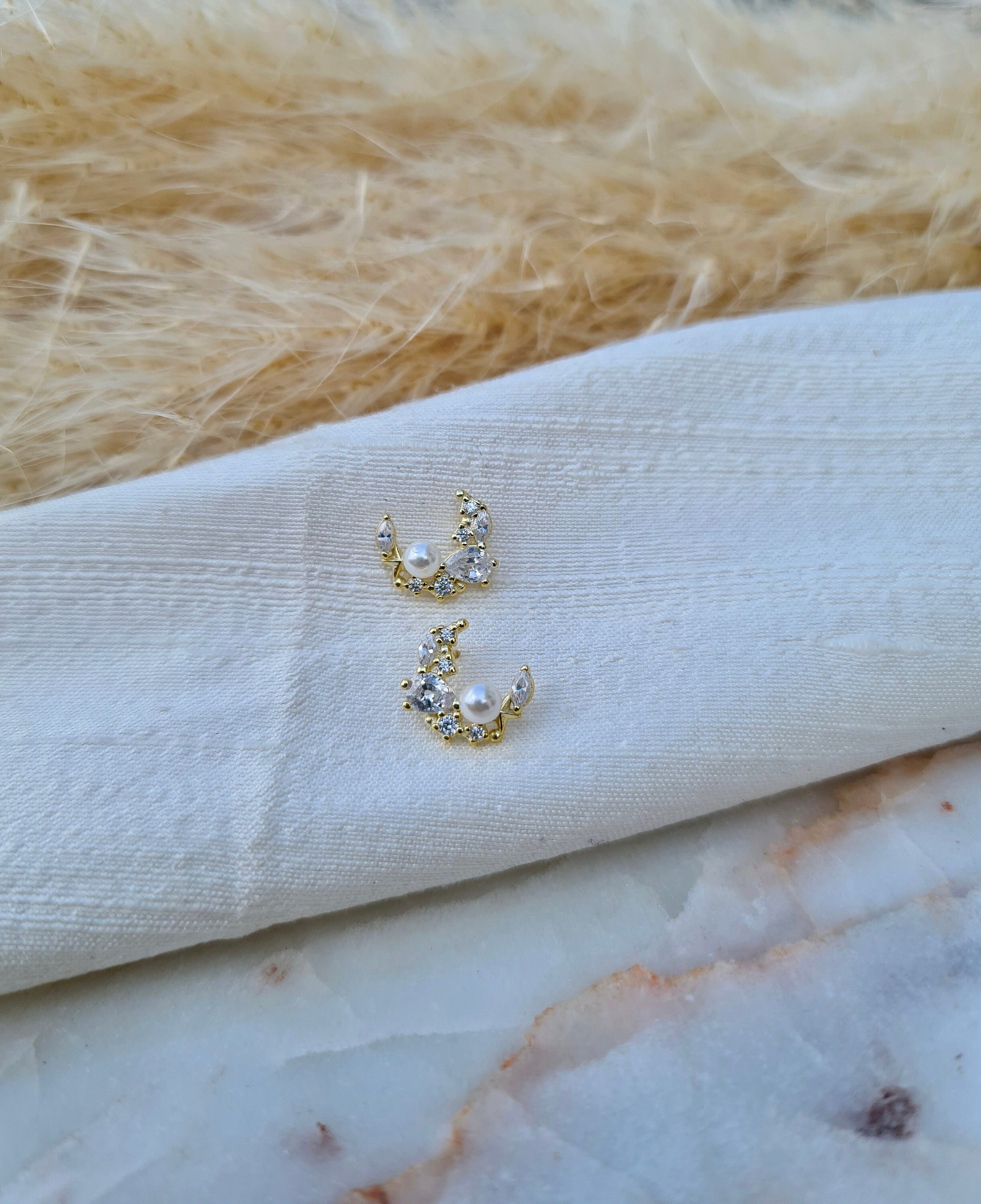 14k Gold Delicate Bohemian Moon Earrings Inlaid Pearl