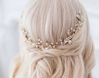 Pearl, Leaf and Crystal Delicate Wedding Bridal Hairpiece | Wedding Day Hair vine | Minimalist Wedding Hair Accessory | Bridesmaid Hairpiece