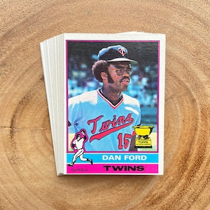 1976 Topps Baseball Cards, Lot of (20)
