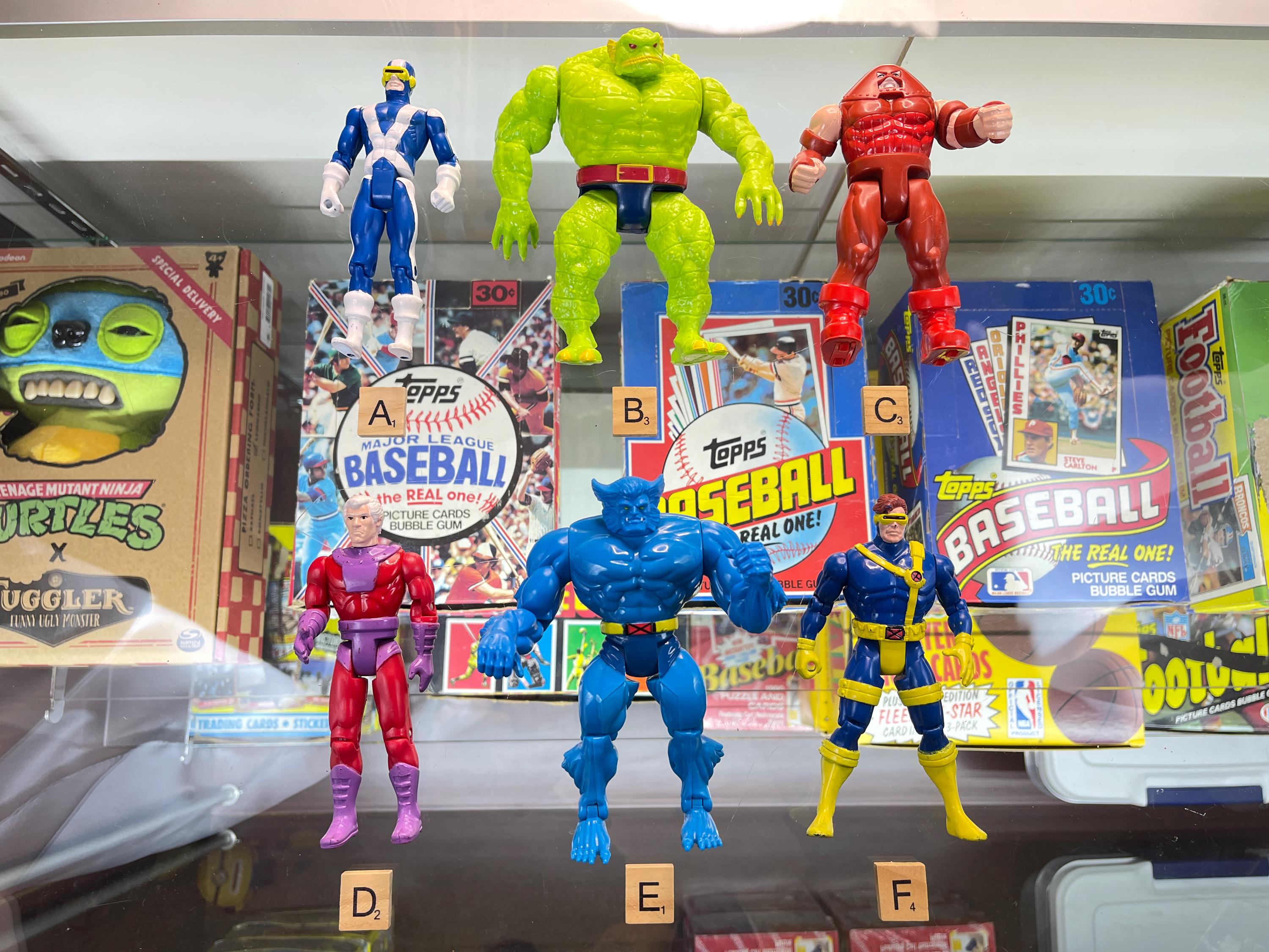 トイビズ　X-MEN 　5体セット トイビズ X-MEN エックスメン ウルヴァリン 4 X 4 w/ 5インチ