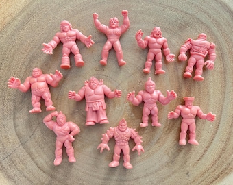 Vintage 1986 M.U.S.C.L.E. Mini Figures - Lot of 10