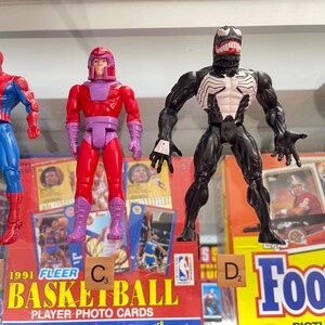 Choose Your Own 1990s Spider-Man and X-Men Action Figures – Vintage Marvel Collectible Toys image 8