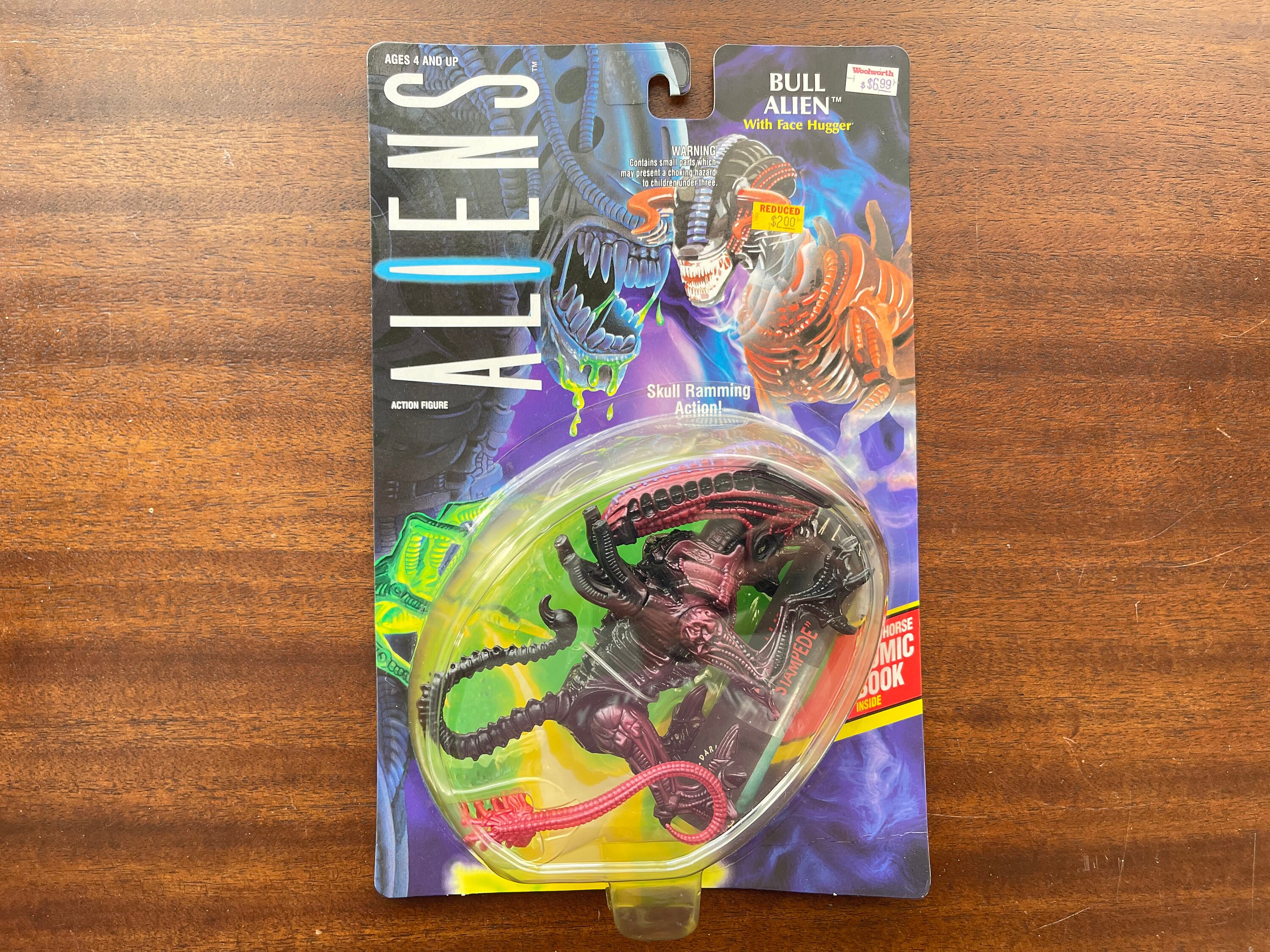 Vintage 1992 Aliens, Kenner, Bull Alien, Action Figure, in Sealed
