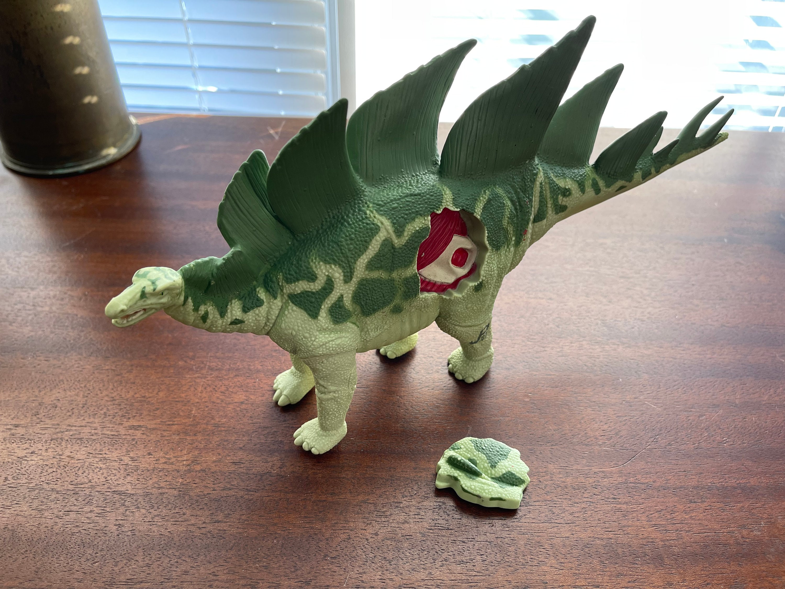 1993 Jurassic Park, Stegosaurus JP07, With Removable Dino-damage