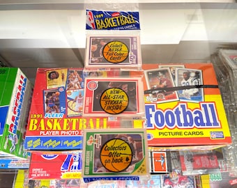 1989 Fleer Basketball Isiah Thomas, Akeem Olajuwon – 42 Cards & 1 Sticker Rack Pack