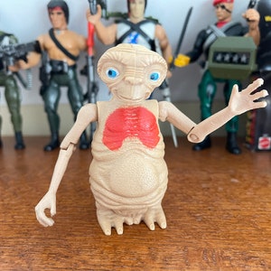 VINTAGE 1982 ET THE EXTRA-TERRESTRIAL ACTION FIGURES, GAME