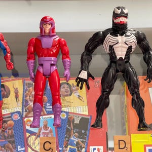 Choose Your Own 1990s Spider-Man and X-Men Action Figures – Vintage Marvel Collectible Toys image 7