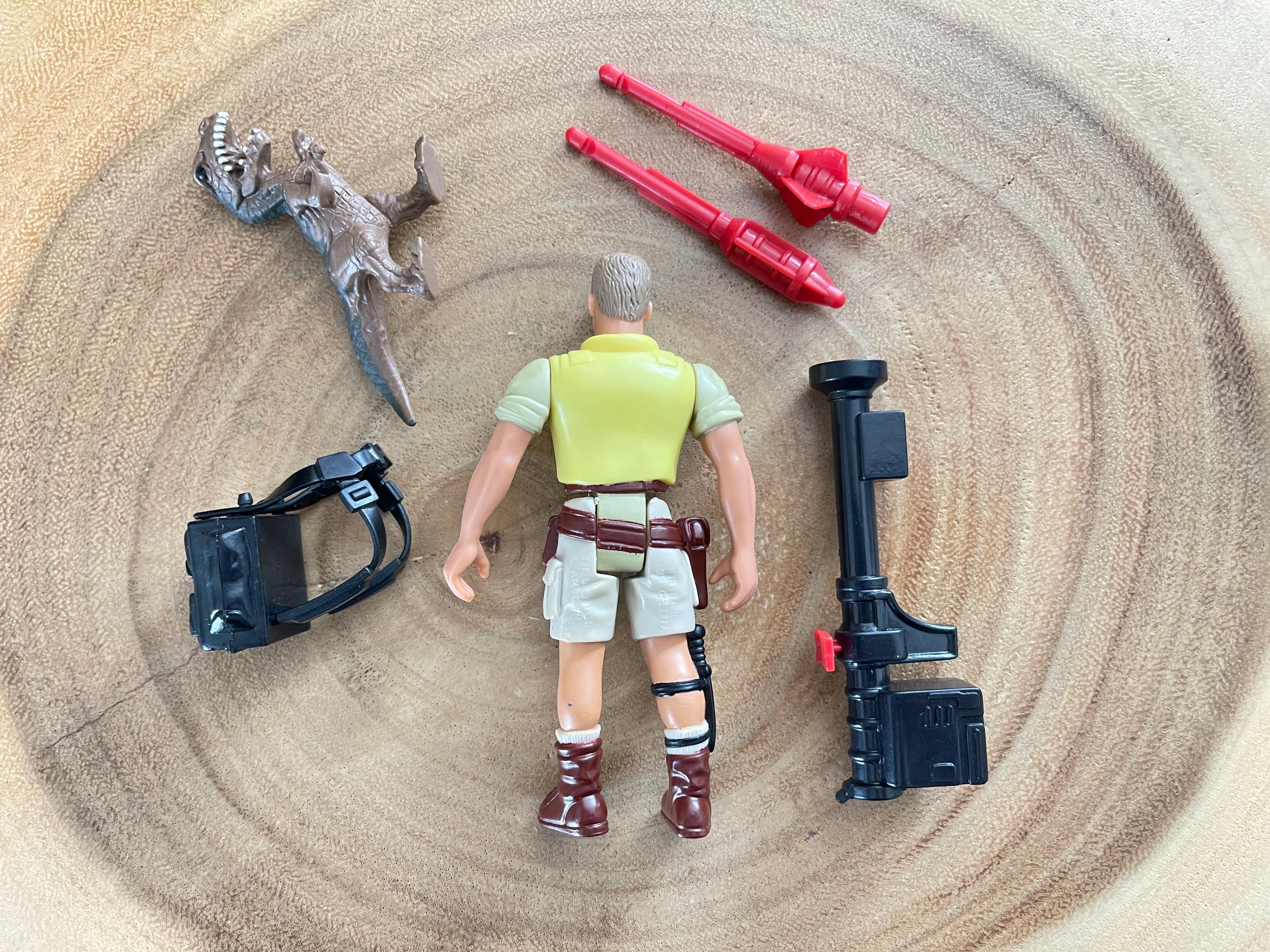 1993 Jurassic Park Robert Muldoon Action Figure With Accessories