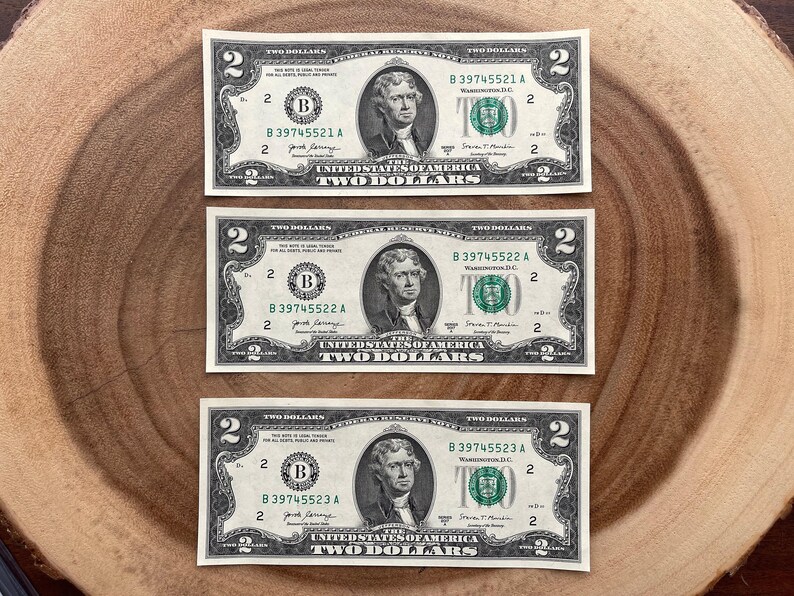 2017 Two Dollar Bills Series A, Lot of (5), Consecutive Serial #'s, Thomas Jefferson, Uncirculated Collectible Bills image 4