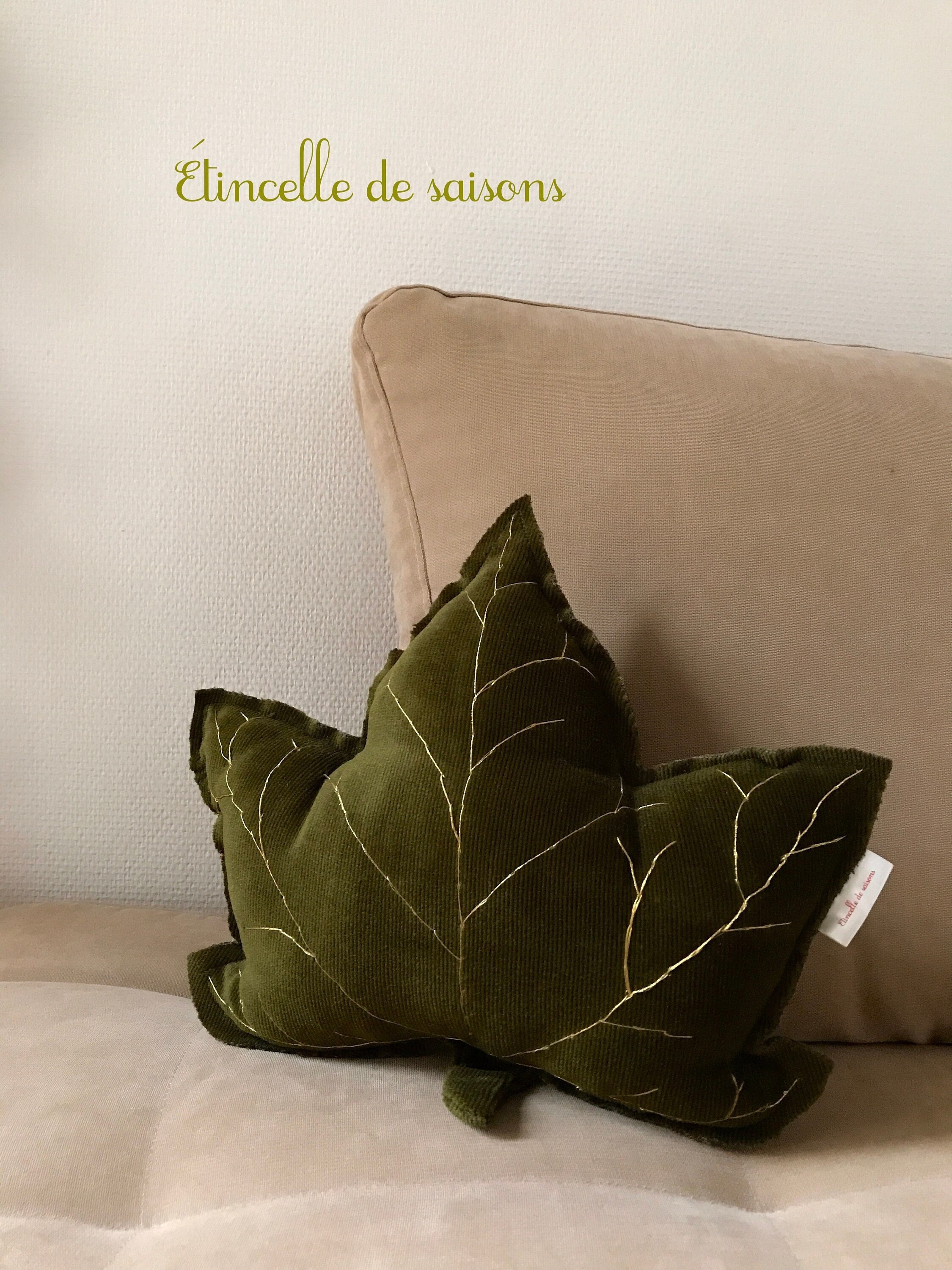 Coussin Décoratif Feuille de Lierre Féerique/Fait Main Artisanat Français Cadeau Idéal
