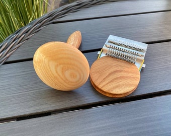 Speedweve Darning Loom Kit: 14 Hook Weaving Loom & Wooden Mushroom