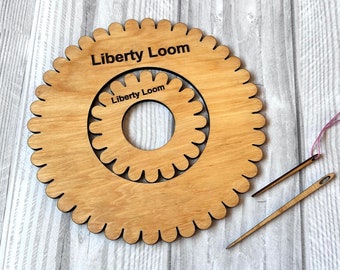 Circle loom (2 sizes) Weaving i the roound with weaving needles, Circle Weaving,  Circular Looms, Weaving tools, Round loom, Loom gift ideas