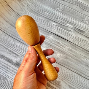 Darning Egg, Easy Grip Glossy Widely Used Wooden Darning Egg