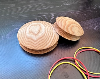 Wooden Darning Disc with Rubber Band: Clothing Repair Tool