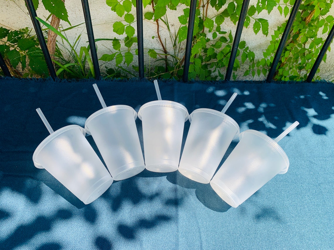 reusable plastic cup with straw