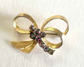 Vintage Gold Tone and Multi-colour Stone Brooch Pin. Marked Hollywood. Free Shipping