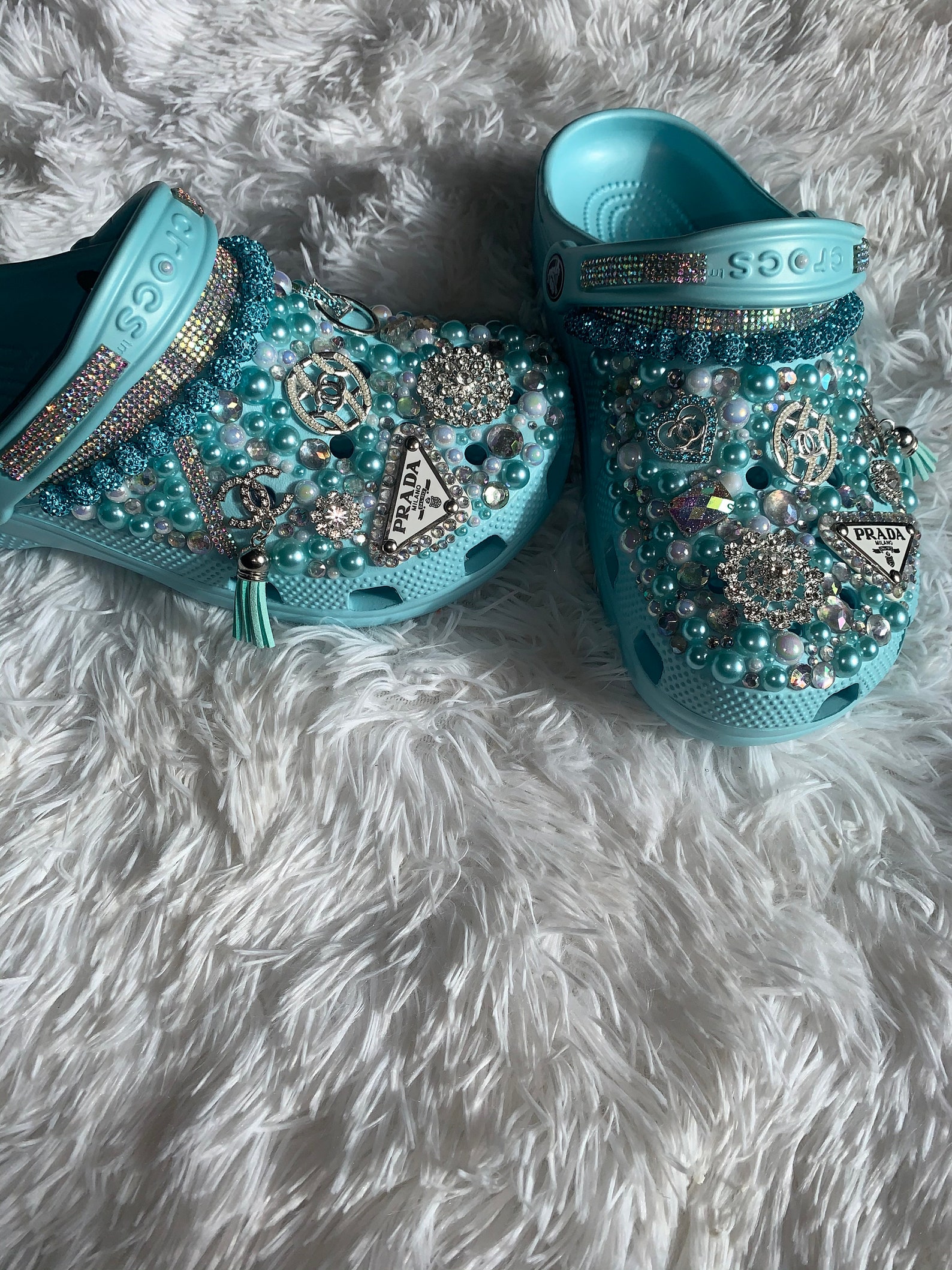tiffany blue crocs
