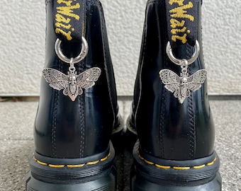 Doc Martens Charms, Schuh Anhänger Motte, Stiefel Boots Schuhkette, Motten Charm, Grunge Punk Gothic Charm, Shoe Accessoires, Silber Schmuck