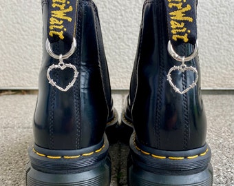 Doc Martens Charms, Schuh Anhänger Herz, Stiefel Boots Schuhkette, Motten Charm, Grunge Punk Gothic Charm, Schuhzubehör Silber, Set