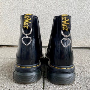 Doc Martens Charms, Schuh Anhänger Herz, Stiefel Boots Schuhkette, Herz Charm, Grunge Punk Gothic Charm, Shoe Accessoires, Silber Schmuck image 4