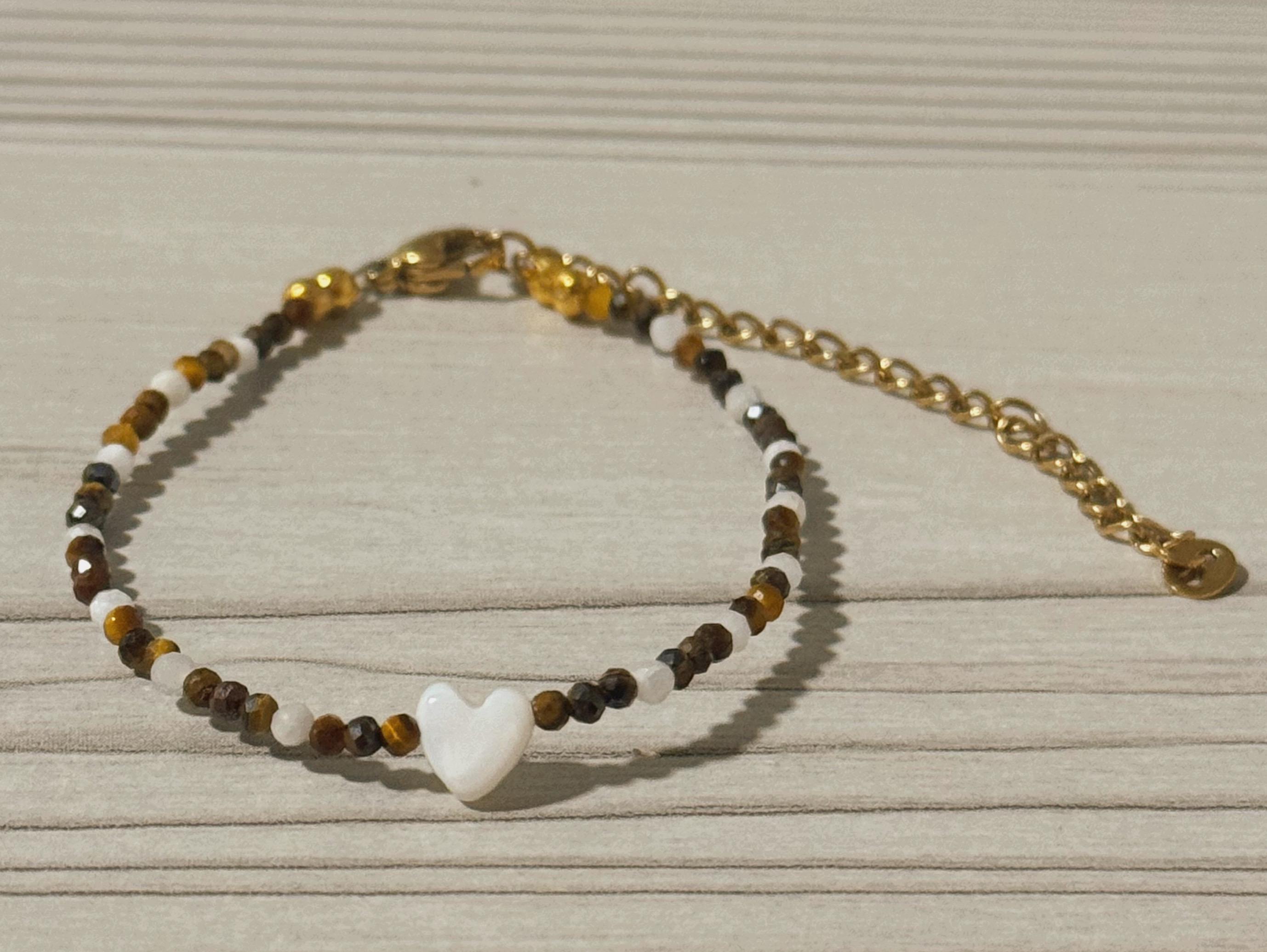 Tigers Eye and Heart Shell Bracelet