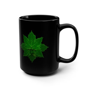 L'homme vert. païen. Tasse noire 15 oz