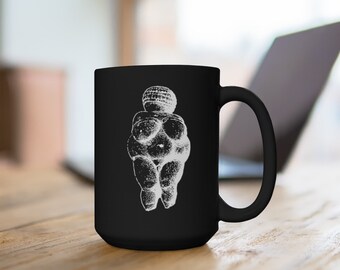Vênus de Willendorf. Caneca grande 15 onças. Vénus paleolítica. Deusa Mãe. Pré-histórico.