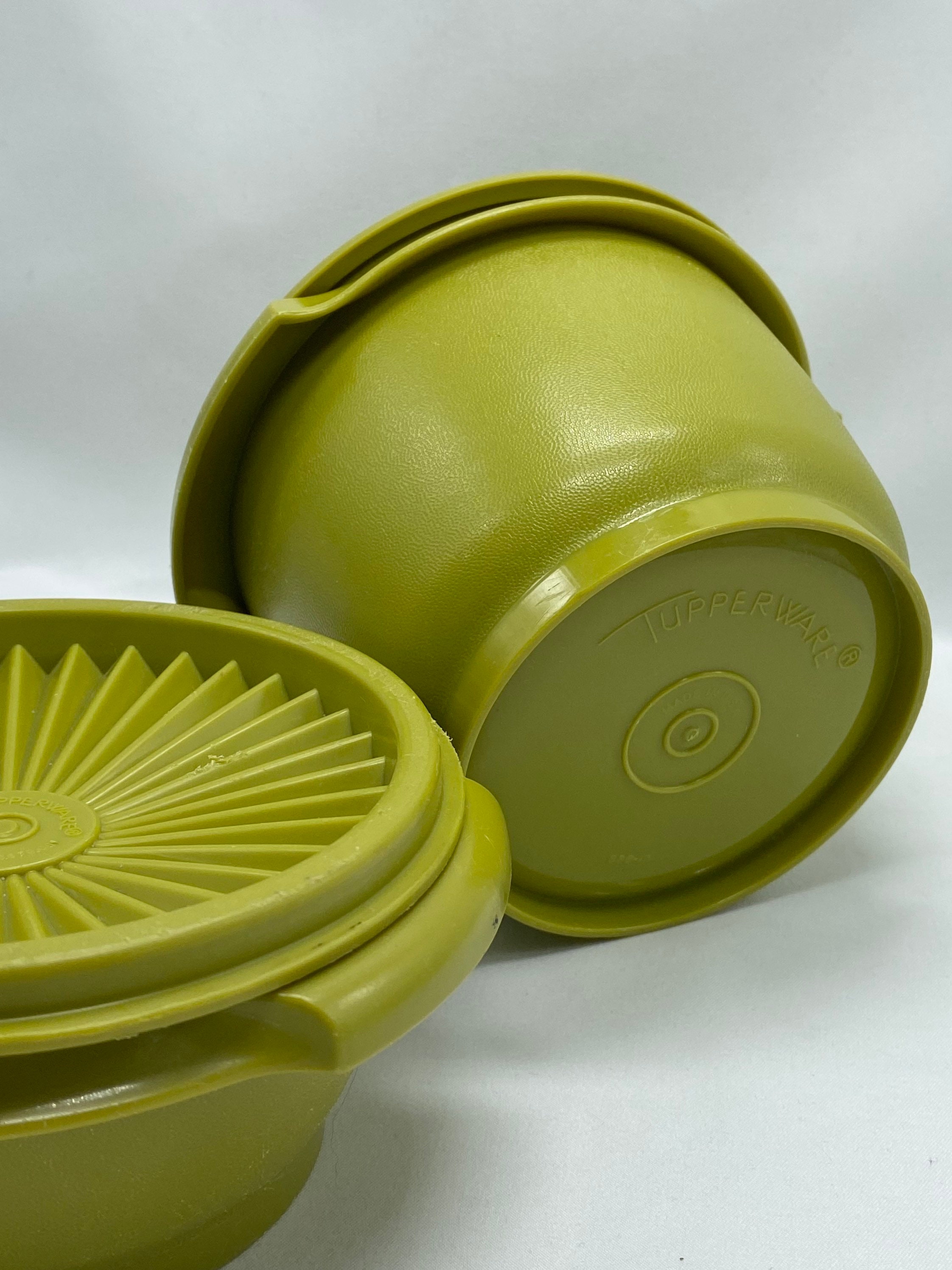 Vintage NEW Avocado Green Flower Pattern Tupperware Containers w/ Labe –  Shop Cool Vintage Decor