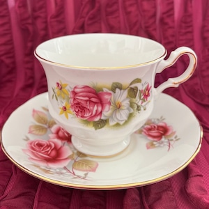 Queen Anne Pink Roses Teacup and Saucer, Queen Anne 8619, Vintage Red Roses Cup and Saucer, Queen Anne Bone China Cup and Saucer Marriage
