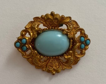 Vintage Brooch Blue Cabochon and Gold Metal Victorian Jewelry