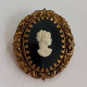 Victorian Cameo Brooch, Circa 1900 Vintage Costume Jewelry, Vintage Cameo Jewelry, Victorian Cameo, Cameo Pin