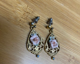 Vintage 1928 (brand) Dove pierced earrings