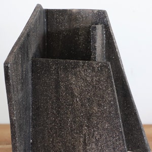LT 27-Vase for dried flowers