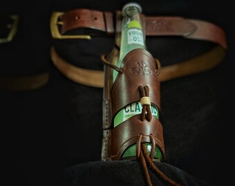 Leather bottle holder, water holder, beer holder, drink holder at the belt, brown leather, belt accessory, Hikers friend-outdoors.