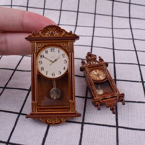 Handmade Miniature Clocks Wooden Vintage Clock Mini Photo Prop Tiny ...