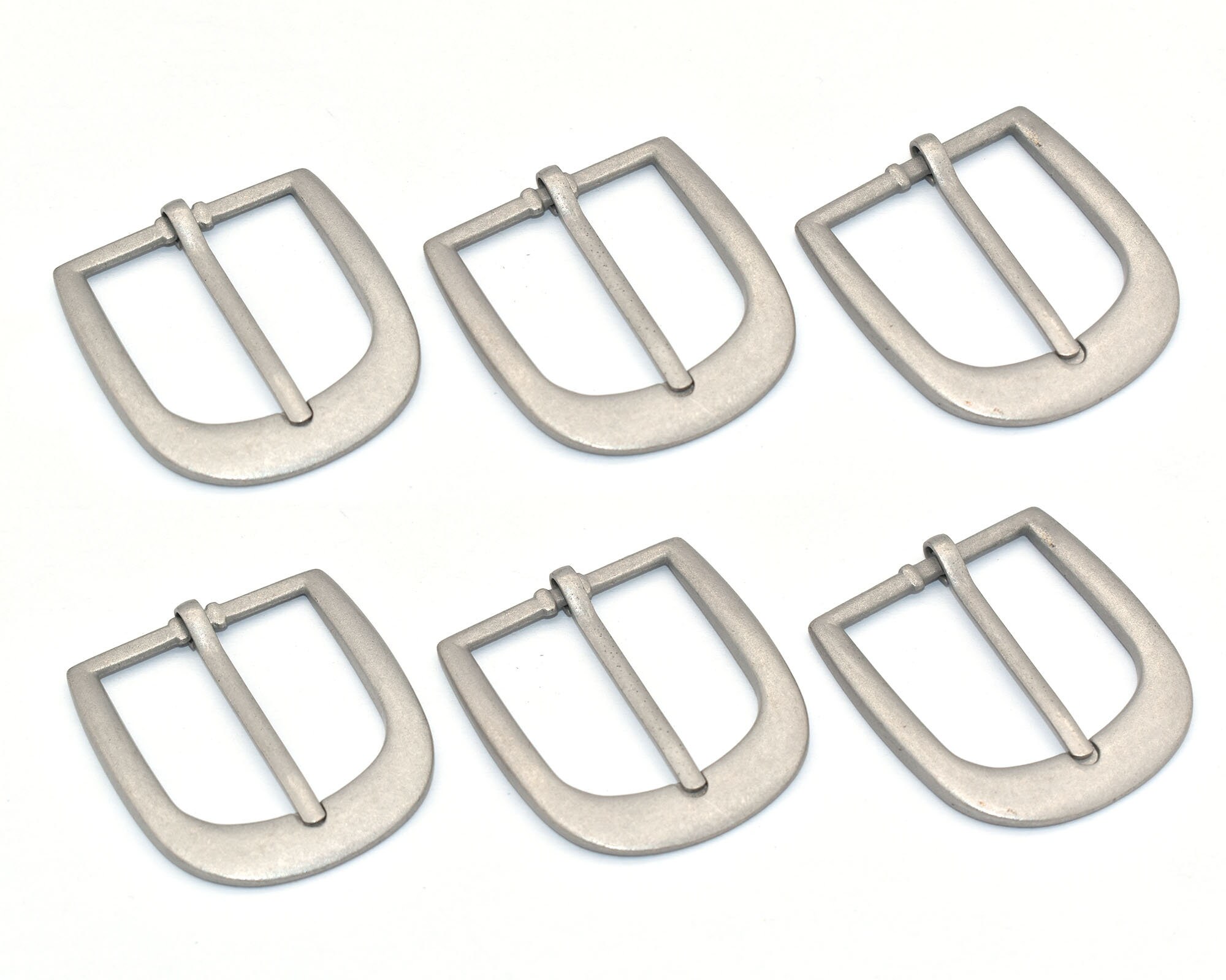 adjustable belt buckles