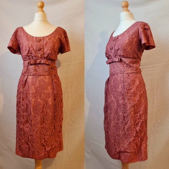 1950s Handmade Salmon Pink Lace Wiggle Dress - image 1